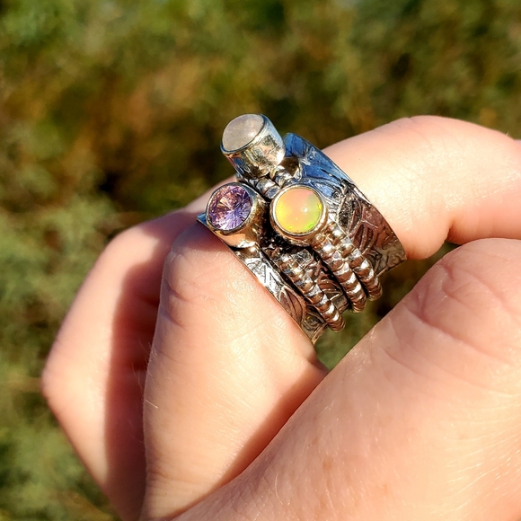 New Ethiopian Opal, Rainbow Moonstone and Pink Topaz Silver Spinner Ring. - Picture 7 of 16